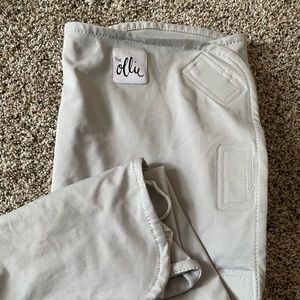 The Ollie swaddle, gray, gently used